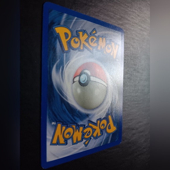 Pikachu Pokemon Card - Neo Genesis - 70/111 Common Non-Holo - Picture 7 of 9